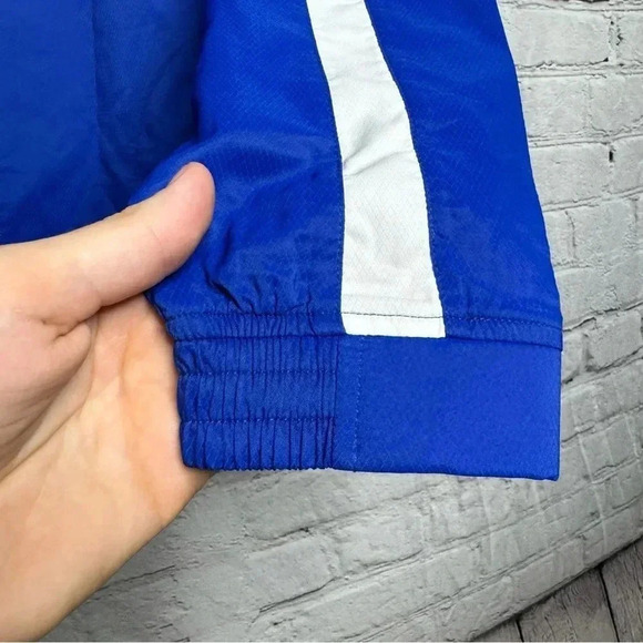 Under Armour Men’s Blue Chicago 1/4 Zip Pullover Lightweight Jacket size Medium - Picture 3 of 9